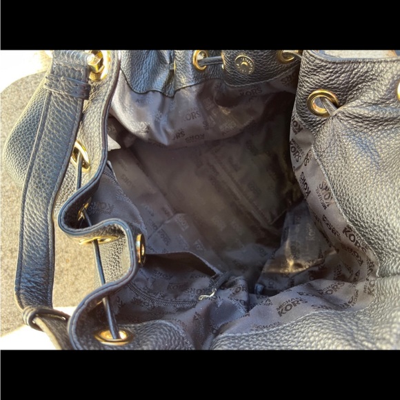 MICHAEL KORS Black Camden Hobo bag with Tassels - Picture 6 of 11